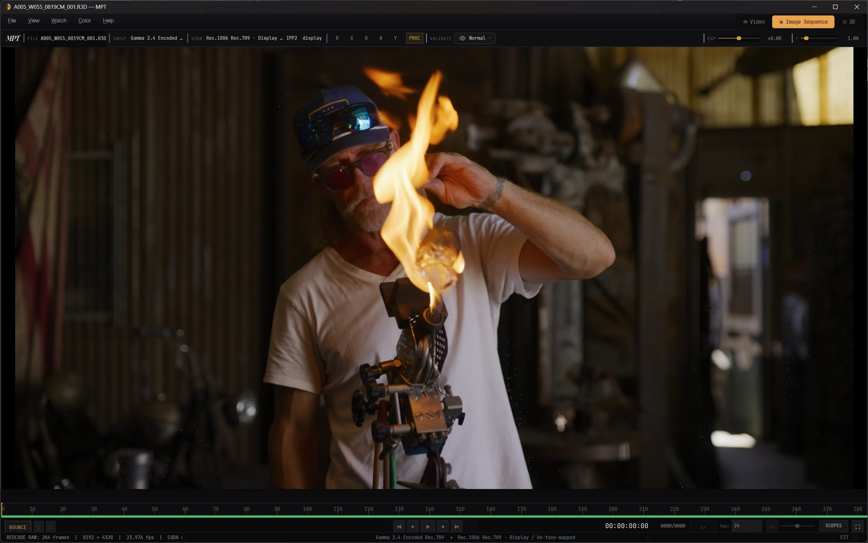 An 8192×4320 REDCODE raw clip open in MPT, GPU-debayered on CUDA, with resolution, frame rate and decode device reported in the status bar.